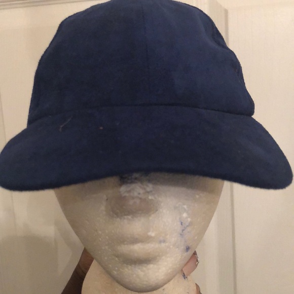 blue baseball cap - Picture 1 of 3